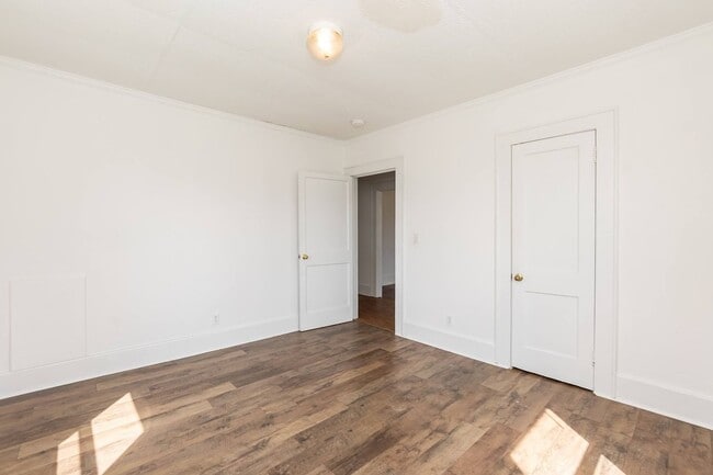 Building Photo - Serene Home For Rent!