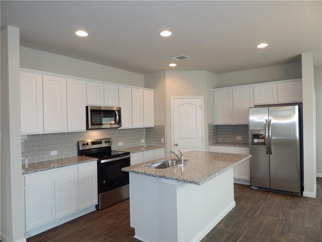 Building Photo - 1005 Ferryman Dr