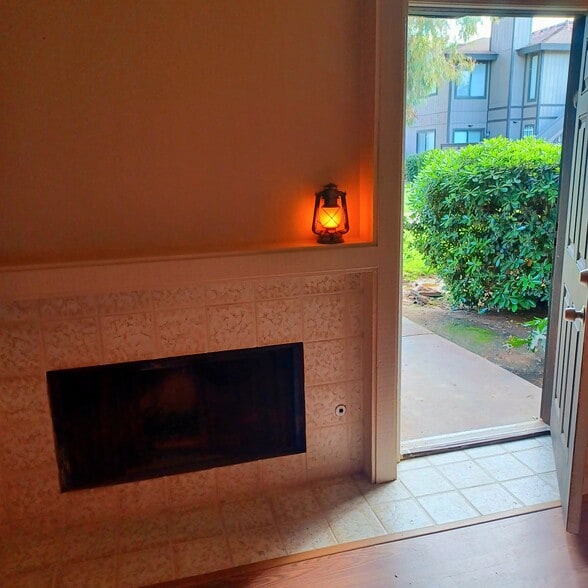 Fireplace in Living Room - 1190 S Winery Ave