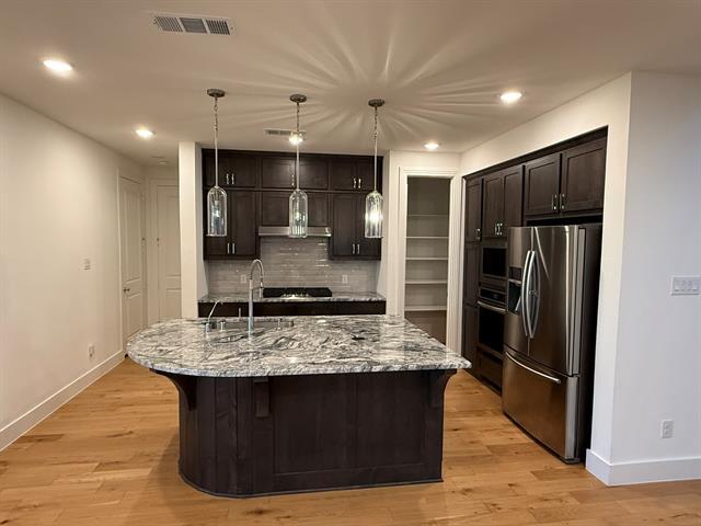 Building Photo - 3926 Stars St