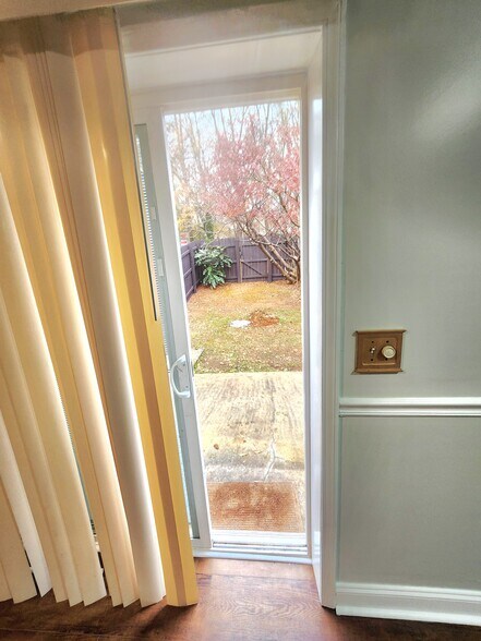 Building Photo - 780 Glynn Oaks Dr