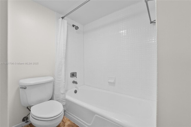 Building Photo - 20225 NE 34th Ct