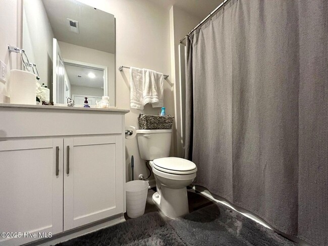 Building Photo - 2705 Gracie Ln