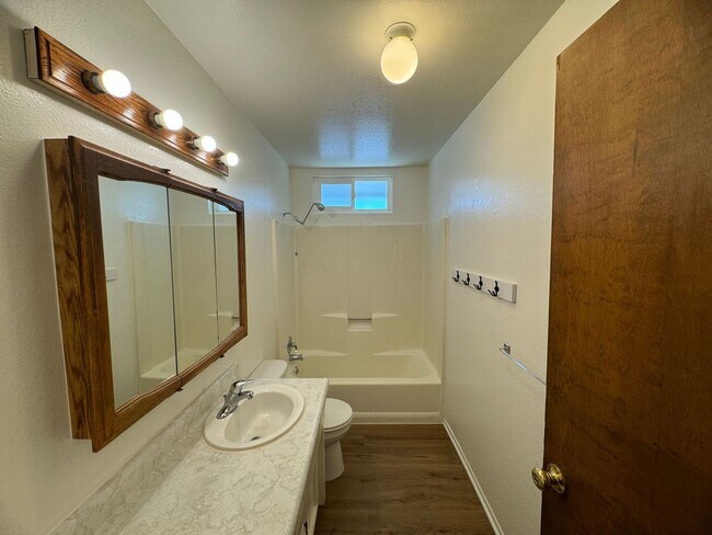 Building Photo - 1486 Atlantic City Ave