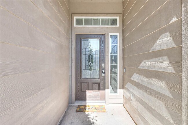 Building Photo - 2217 Ibis St