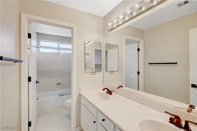 Building Photo - 1367 Cadence St