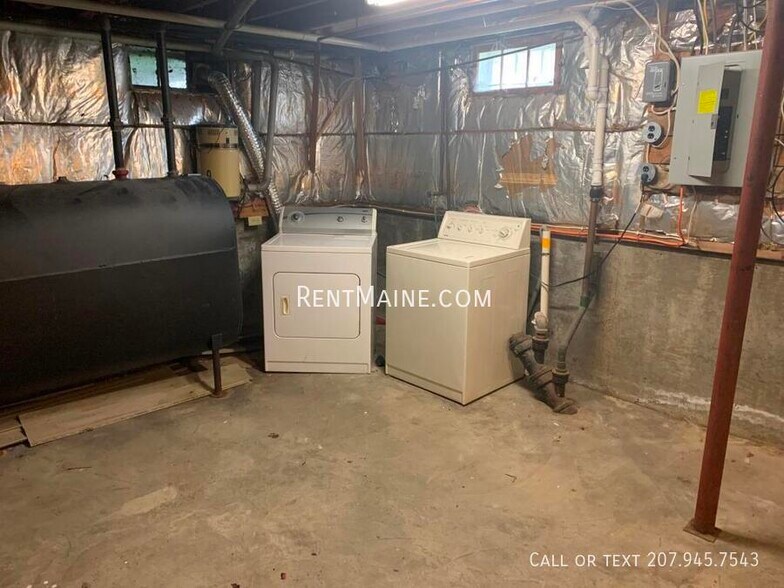 Building Photo - 173 Parkway N