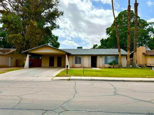 Primary Photo - 2917 W 22nd St