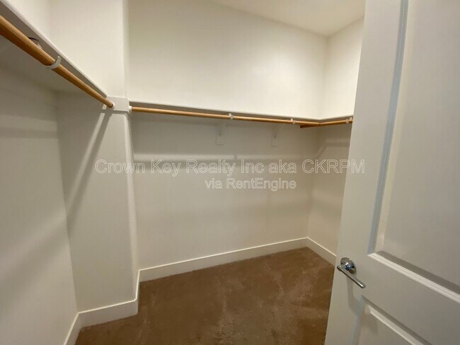 Building Photo - 17539 Beachwood Rd