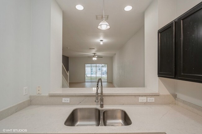 Building Photo - Hidden Gem in Garland Condominium Community