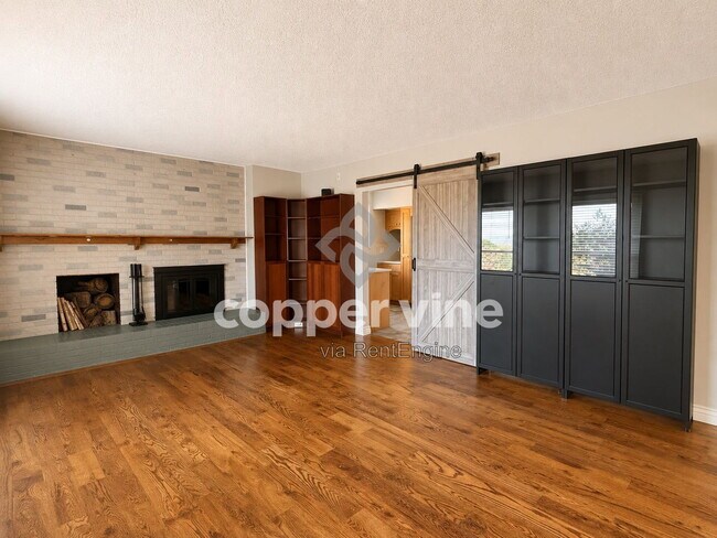 Building Photo - 4249 W 110th Pl