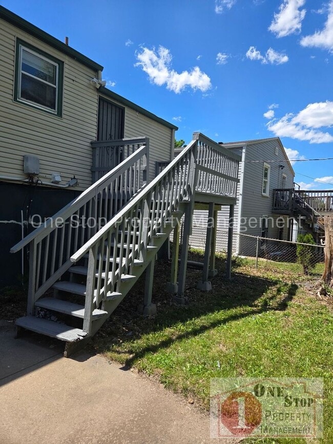 Building Photo - Beautiful 3 Bedroom 2 Bathroom in Kansas City