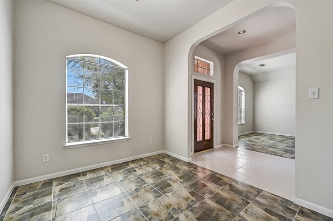 Building Photo - 16814 Tower Ridge