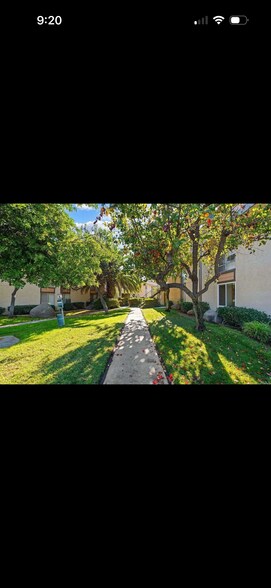 Building Photo - 745 E Bradley Ave