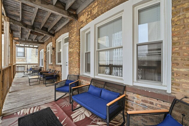 Building Photo - 618 W Patterson Ave