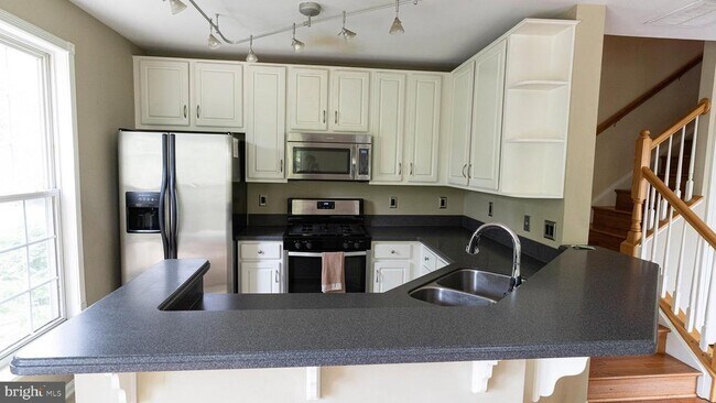 Building Photo - 12621 Fair Crest Ct