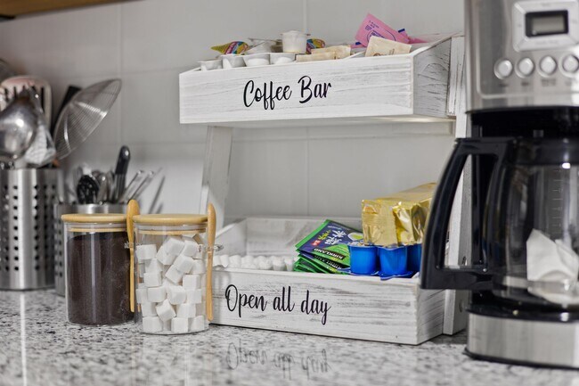 Building Photo - 3285 Marlanta Dr