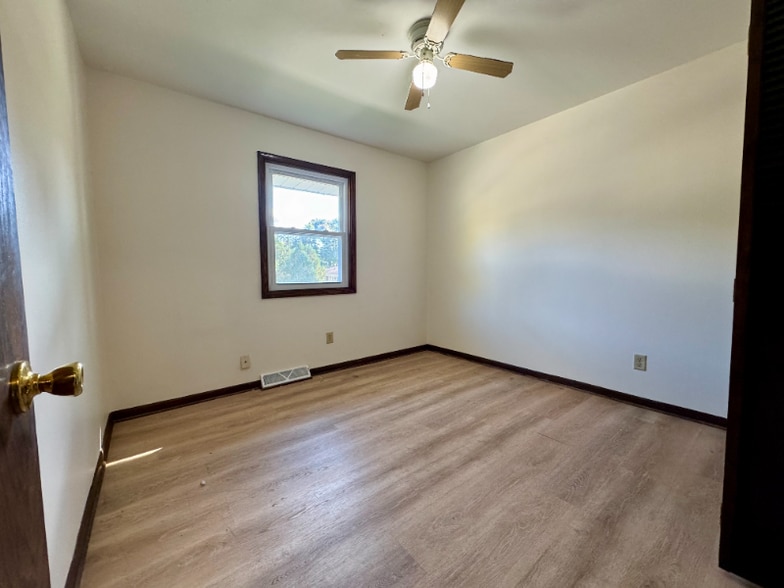 Building Photo - 1230-1230 N 10th Ave