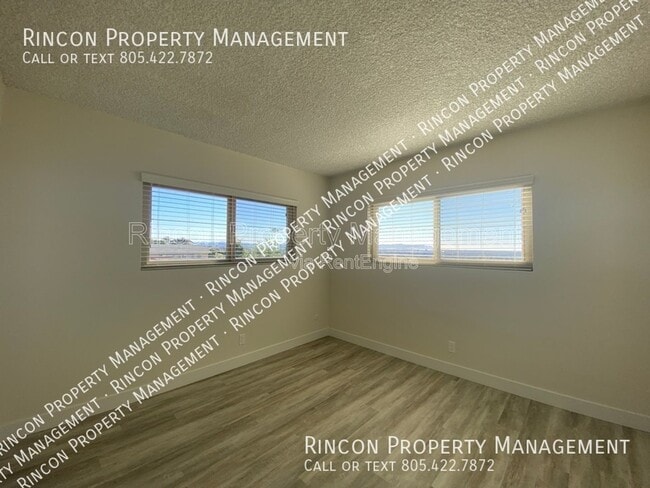 Building Photo - 555 Skyline Rd