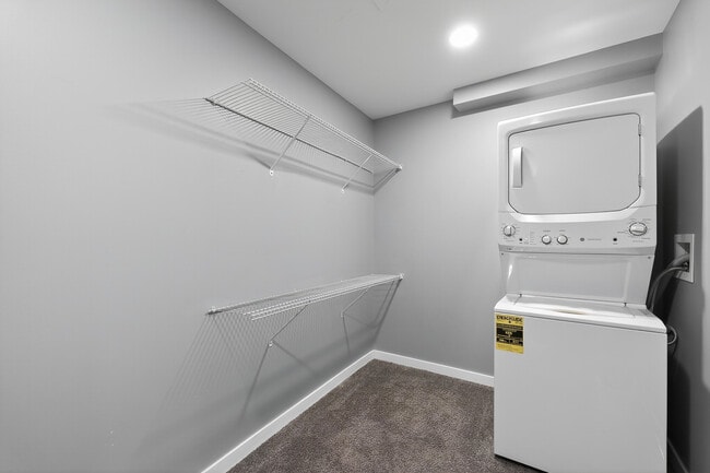 Building Photo - 1012 Jackson St