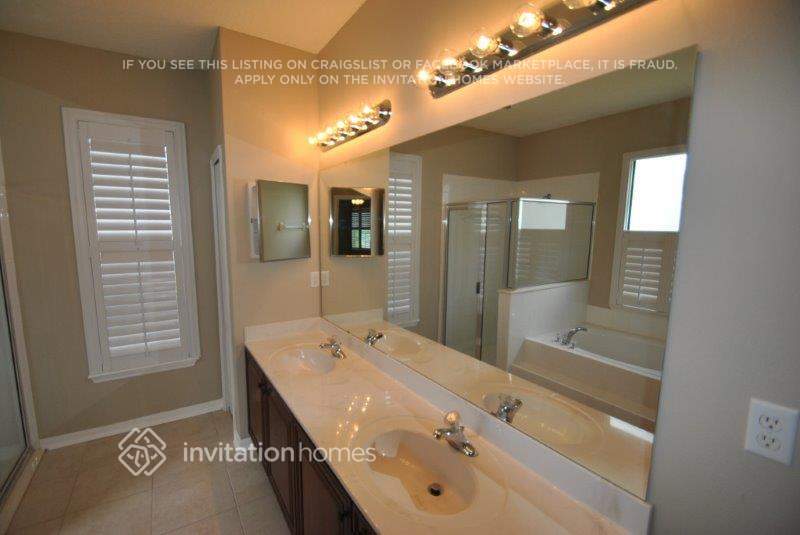 Building Photo - 2719 Spoonbill Trail