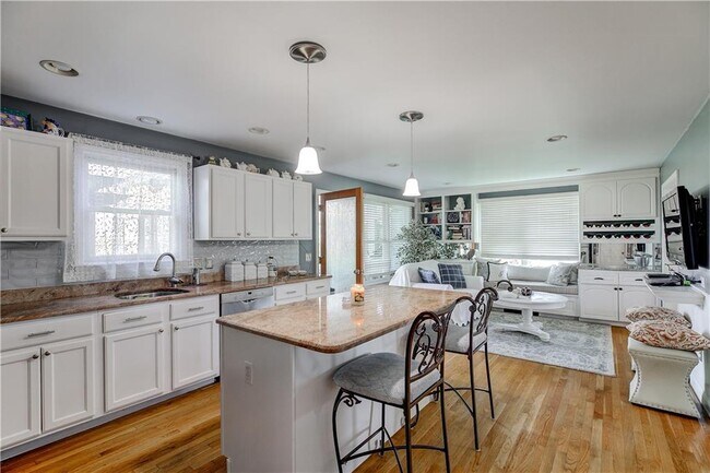 Building Photo - 66 McCorrie Ln