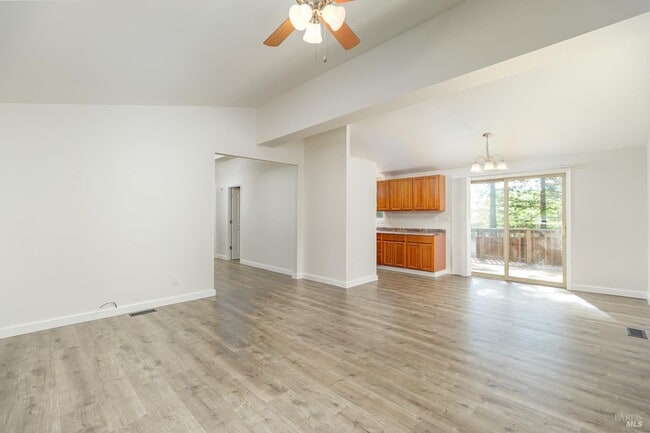 Building Photo - 3995 Roblar Rd