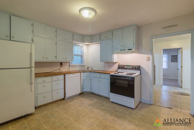 Building Photo - 1022 Humboldt St