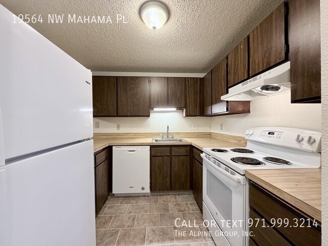 Building Photo - 19564 NW Mahama Pl