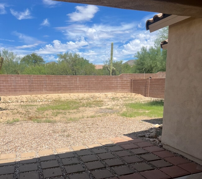 Building Photo - 5484 W Dove of Peace Dr