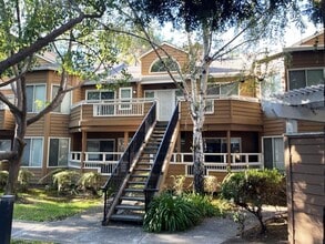 Building Photo - 2546 Alveswood Cir