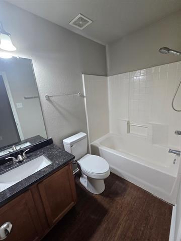 Building Photo - 1359 Cleardale Dr