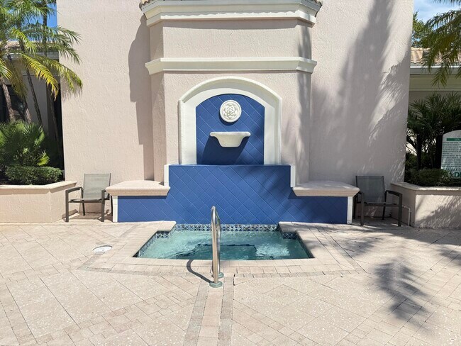 Building Photo - 3020 Alcazar Pl