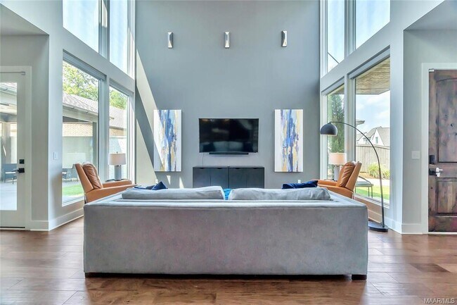 Building Photo - 7132 Fain Park Dr