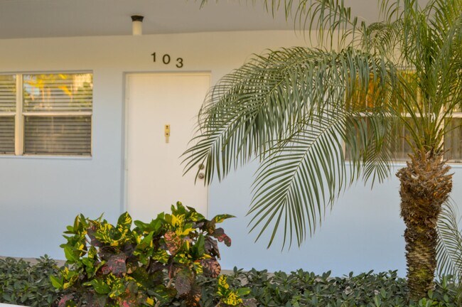 Building Photo - 2012 S Federal Hwy