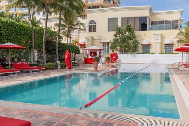 Building Photo - 17875 Collins Ave