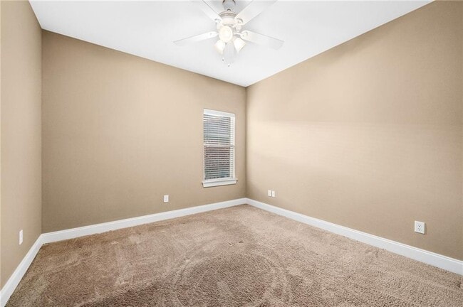 Building Photo - 7817 Hemlock St