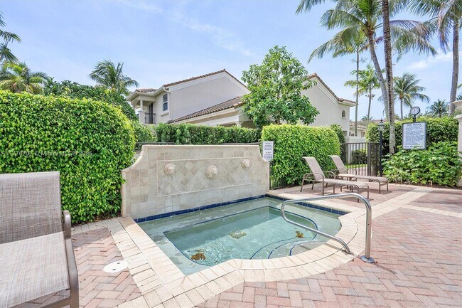 Building Photo - 1382 Harbor View W