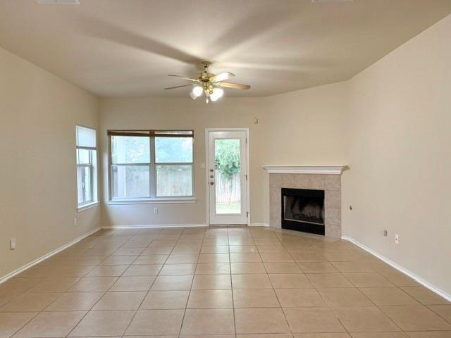 Building Photo - 908 N Creek Blvd