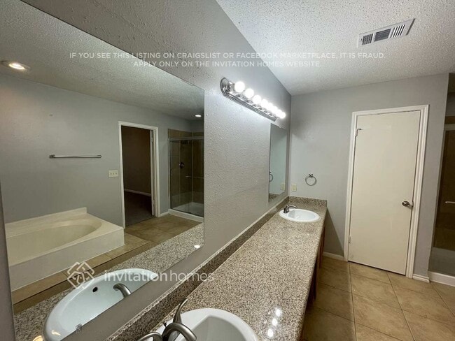 Building Photo - 7727 Spruce Haven Dr