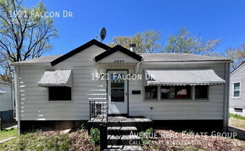 Building Photo - 1921 Falcon Dr