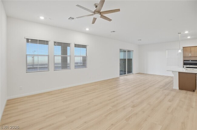 Building Photo - 552 Parkwind Ln