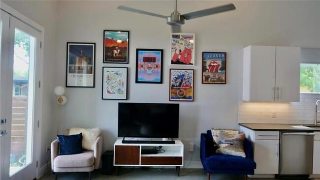 Building Photo - 1131 Mason Ave