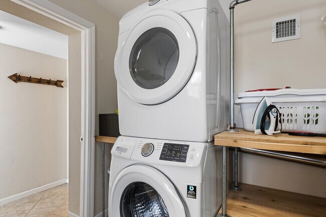 Utility room - 2012 SW 4th Ave