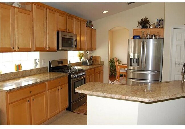 Building Photo - 4 bed, 2 Bath New Tampa Home for Lease!