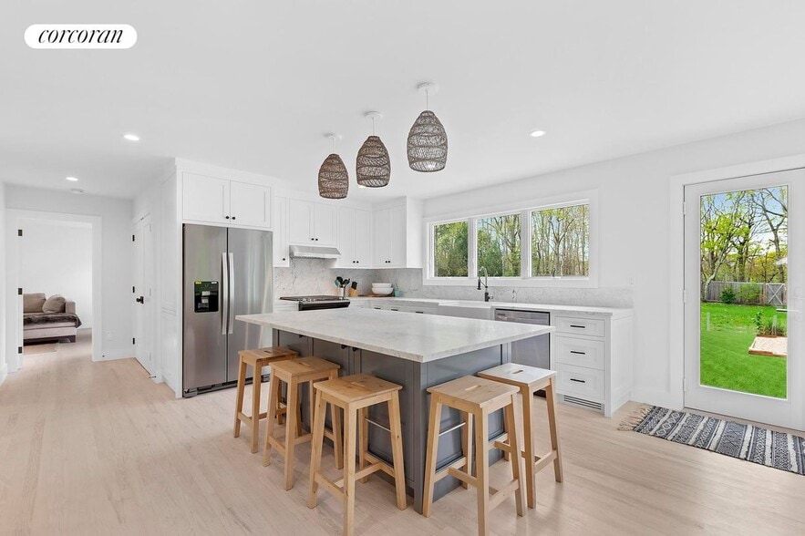 Building Photo - 42 Archibald Way