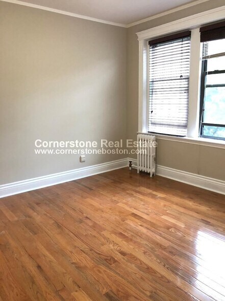 Building Photo - 52 Charlesgate E