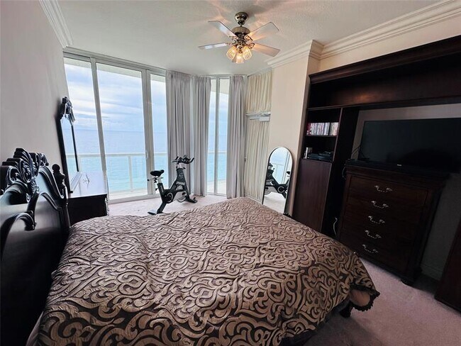 Building Photo - 6001 N Ocean Dr