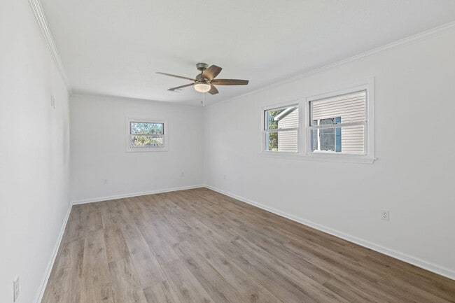 Building Photo - Updated 4/2 in Sulphur!