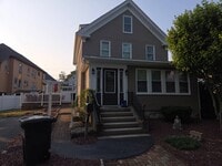 Building Photo - 2-22 Pearl St